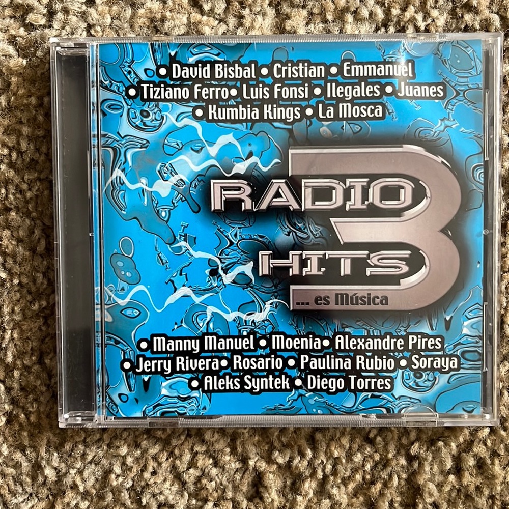 Radio hits 3 … es musica